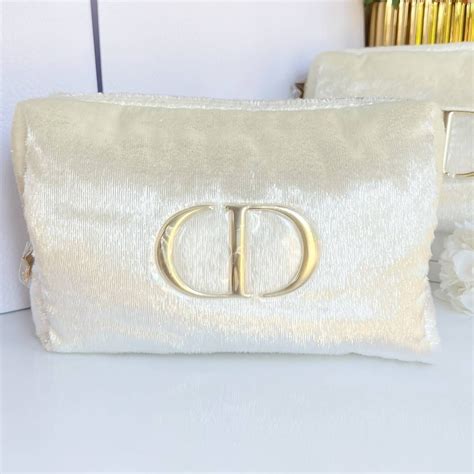 dior solar.pouch|dior velvet pouch design.